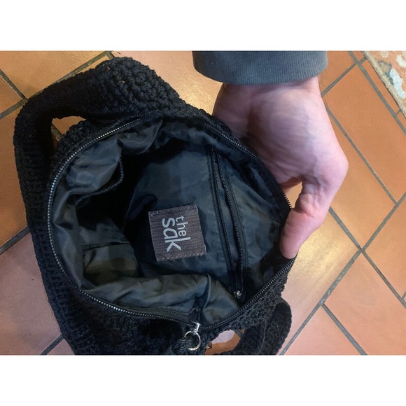 The Sak Crochet Black Handbag Crossbody Vintage Purse Shoulder Bag Zip Pockets - Picture 8 of 9